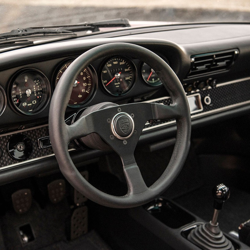 Singer-Vehicle-Design-Berlin-Commission-12.jpg