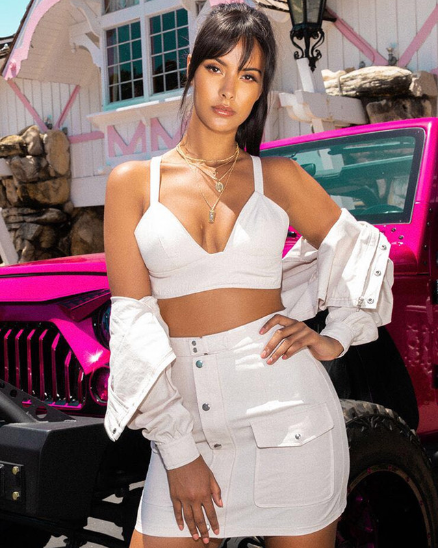 [Image: mayajama-1530201835-1811786770359162991-192568497.jpg]