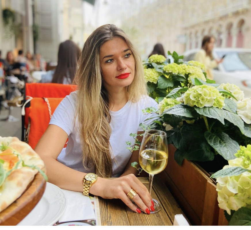 12239CC4-A4C6-447E-B75D-E17F456AD7E5