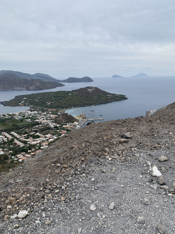 97D42A28-AC5F-4D8F-825B-6CBBB62B7184