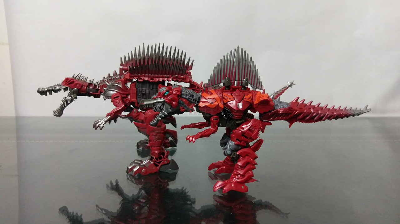 Transformers-The-Last-Knight-Voyager-Class-Scorn