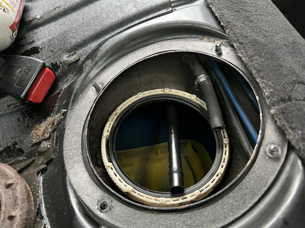 9DA5C63F-6D3F-4843-A33D-298F12CE93D2