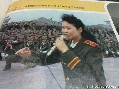 https://i.postimg.cc/DZCkPHV5/Peng-Liyuan-salute-PLA.jpg