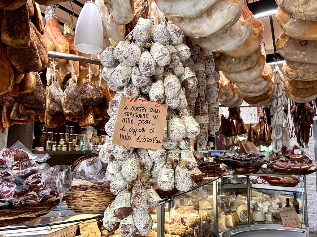 Жаркий сентябрь на побережье Тирренского моря. Жаркий сентябрь на побережье Тирренского моря.