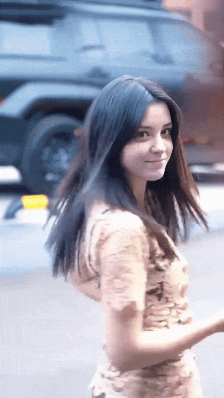 ebba62fe-5d4e-4656-bba3-1ddcc43197e5-ezgif-com-optimize.gif