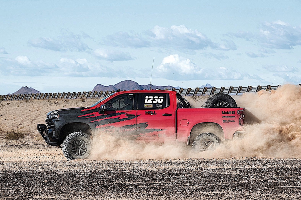 Chevrolet Silverado race truck (3)