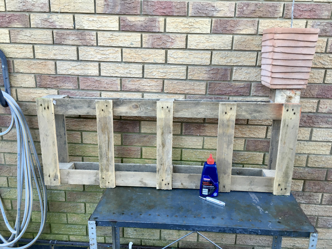 0011FC27-5FB7-49CD-9390-C4C23912C023