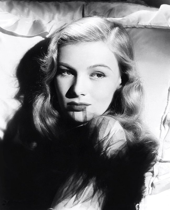 740full-veronica-lake (3)