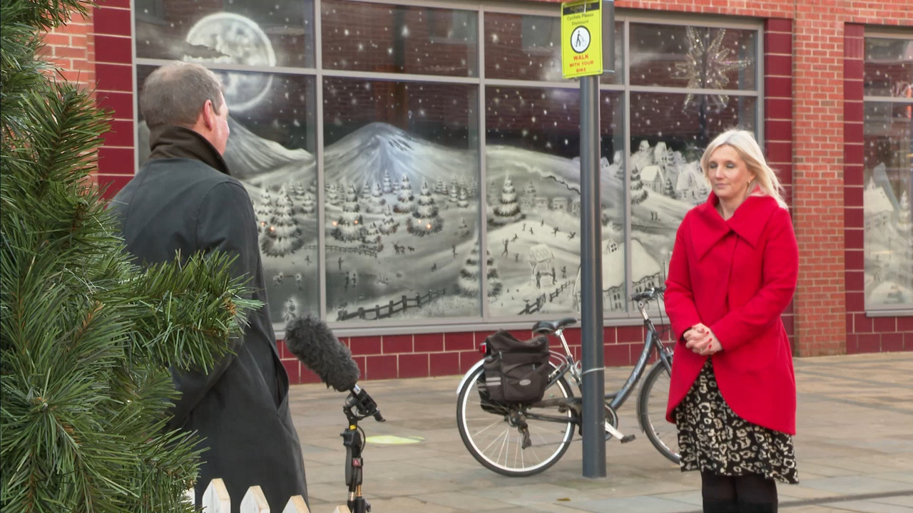 12.01 - 18.00.00 - ITV News London. The latest news in London and the....ts_snapshot_09.38.905