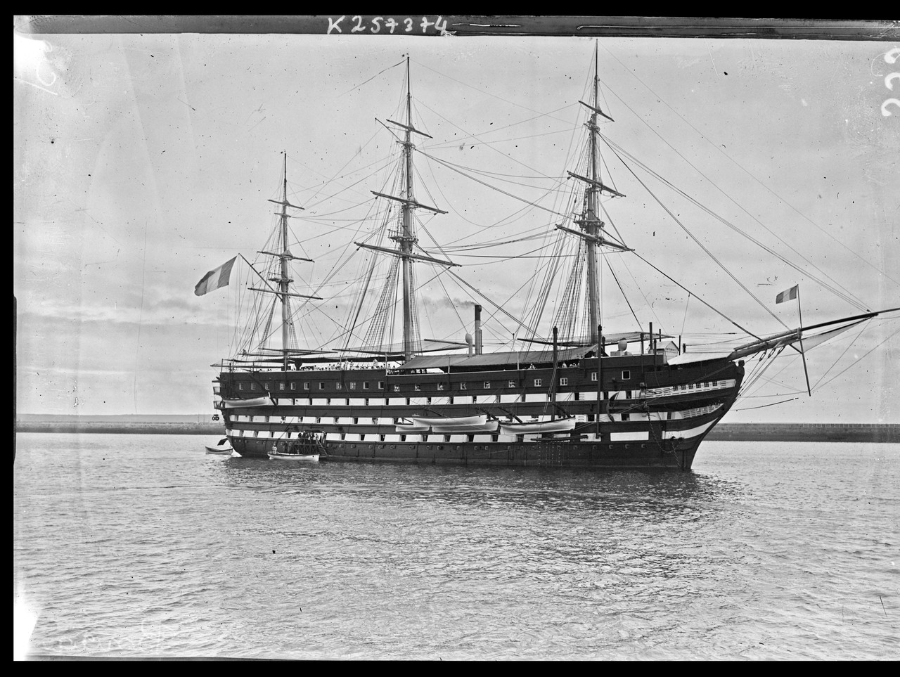 https://i.postimg.cc/DZJvTBGm/Ucebnyj-linkor-Bretan'-Brest-1905.jpg