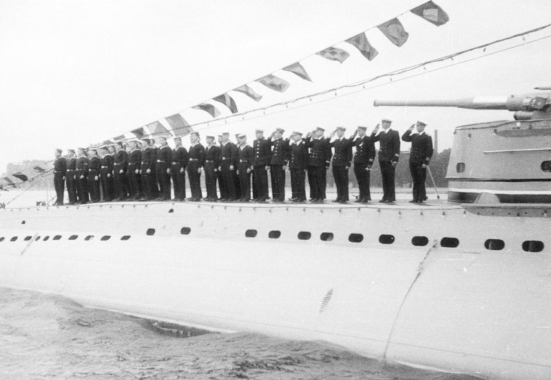 П-3 в парадном строю на Неве, 1948г