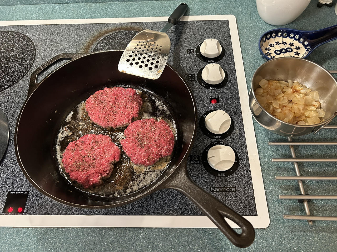 Lodge-12-fryer-onions-and-burgers-for-dinner-on-5-11-26-(2).jpg