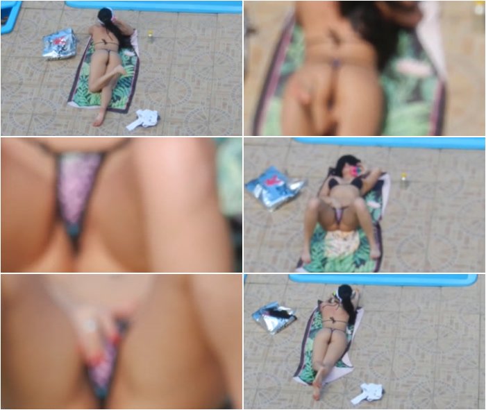 [Image: playing-with-pussy-at-pool-3.jpg]