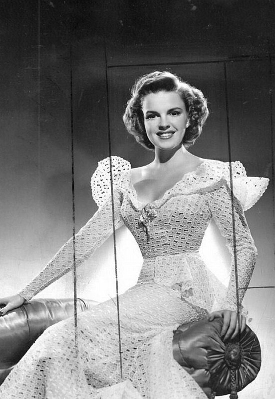 Judy_Garland_mb70