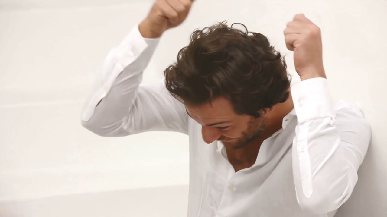 https://i.postimg.cc/DZRgT72p/Isto-Gente-Making-of-Photoshoot-Alinne-Moraes-e-Rodrigo-Lombardi-ts-snapshot-02-33-452.jpg