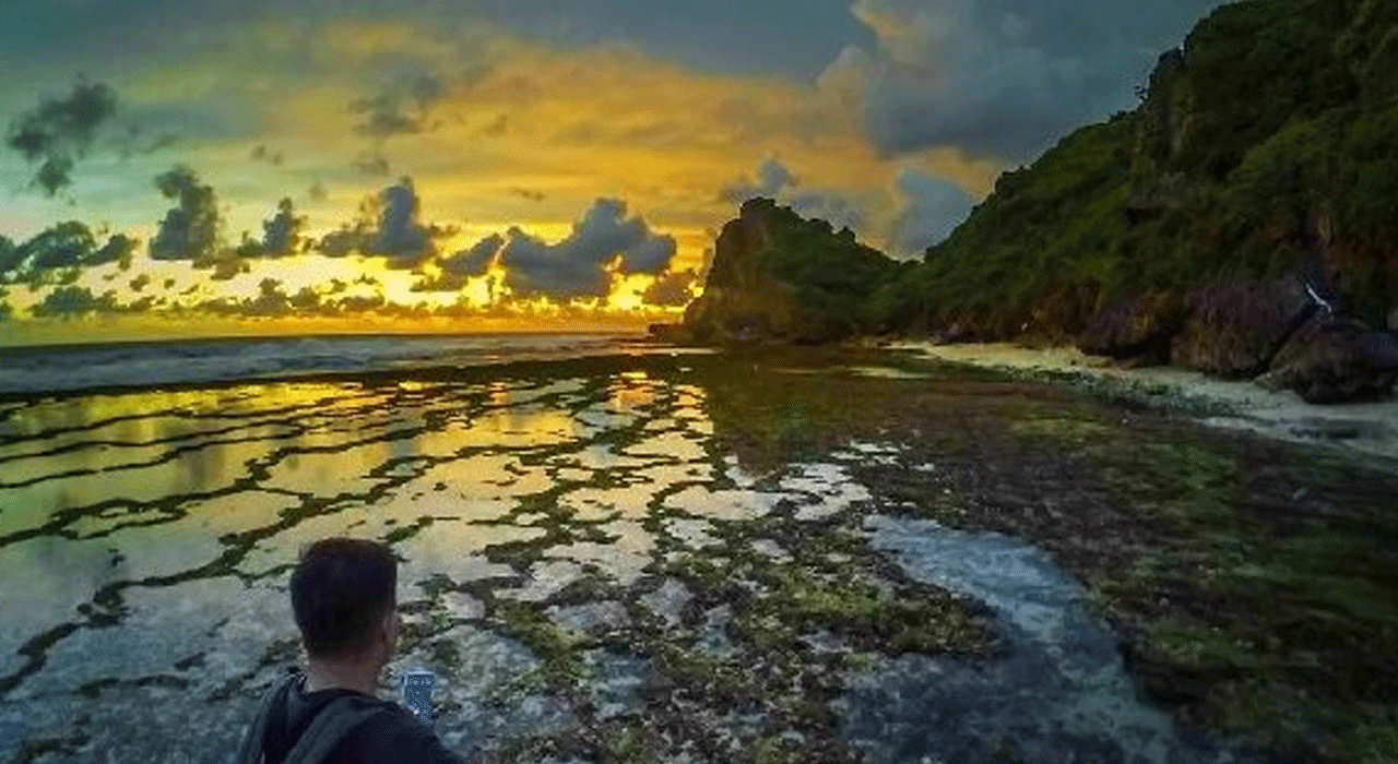 Pantai Nguyahan, Wisata Yang Wajib Dikunjungi di Yogyakarta