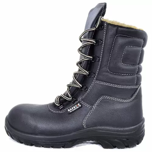 Ступаючи в безпеку: як спецвзуття змінює правила гри на робочому майданчику