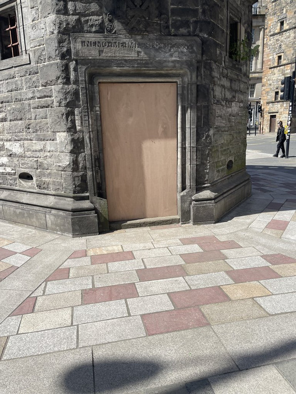 6BB1D54F-4DF0-47C7-A6C6-8EA3560DD83D