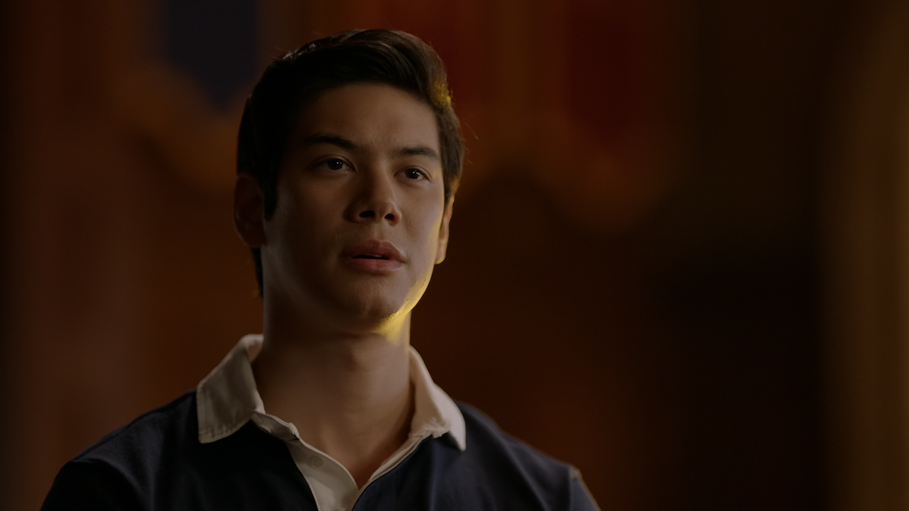 Legacies.S04E02.There's.No.I.in.Team,.or.Whatever.1080p.10bit.AMZN.WEB-DL.DDP5.1.HEVC-Vyndros.mkv_sn