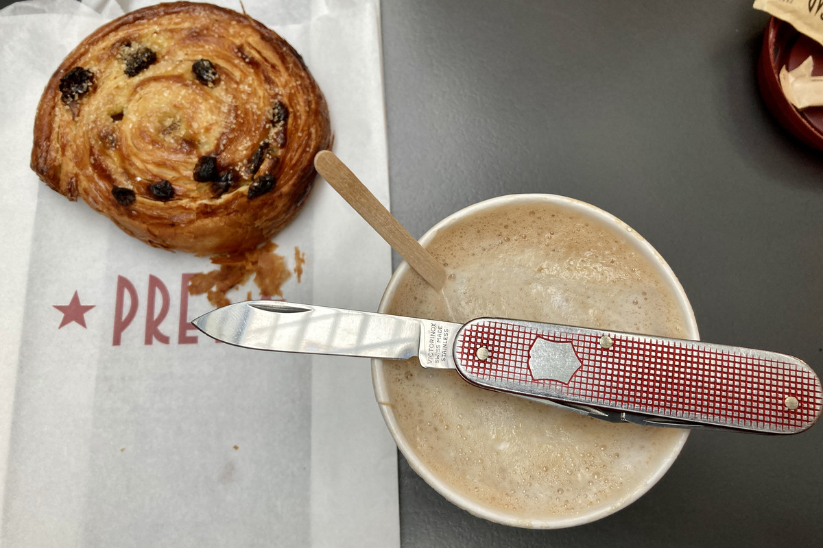 AFAD0EAC-E594-4ADD-A003-74D9FC14A69D