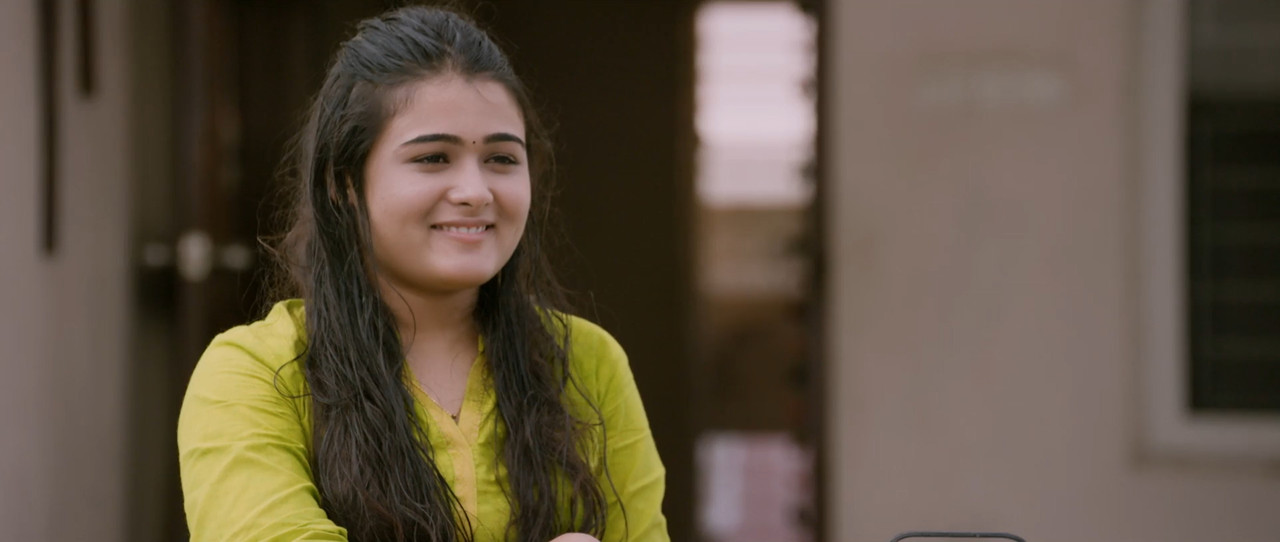 Arjun Reddy 2017 WebRip [Hindi + Tamil + Telugu] 1080p 480p 720p ESub Screenshot