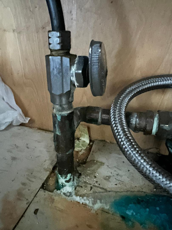 removing shutoff valve from under kitchen sink