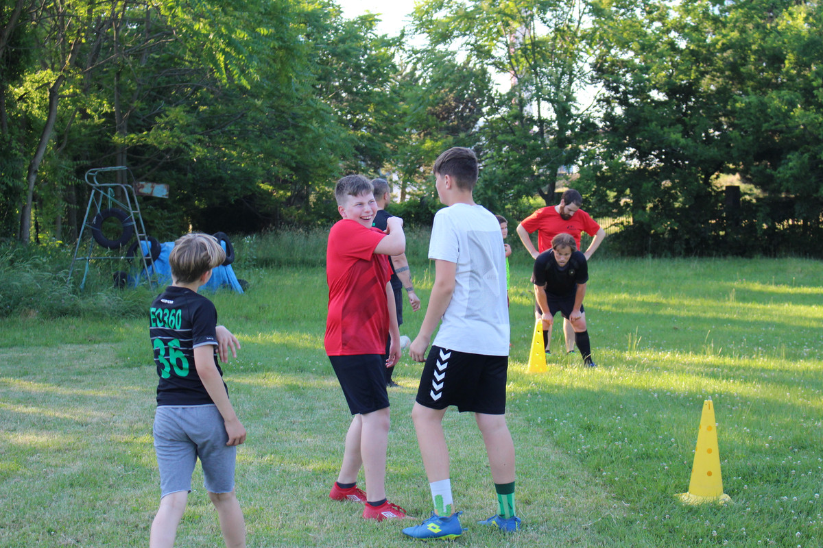 Rugby Slovakia Slovensko ragby sport trening Bratislava Nitra Sala Zilina Trnava Dunajska Streda American football Wrestling Juda Crossfit Fitness Liga Turnaj