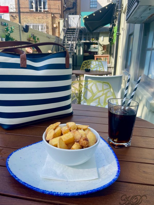 P-pub-Chips-HD.jpg