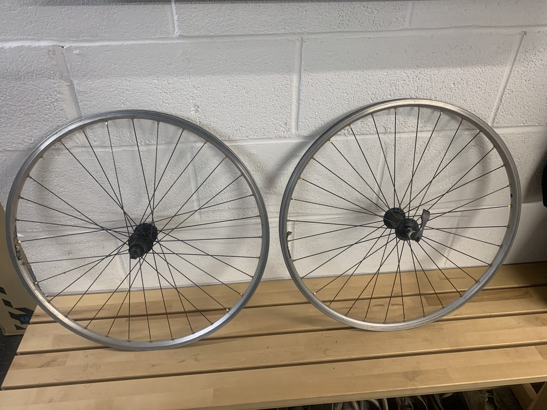 D2D8FF10-E34E-4244-B282-660403CC3DBB