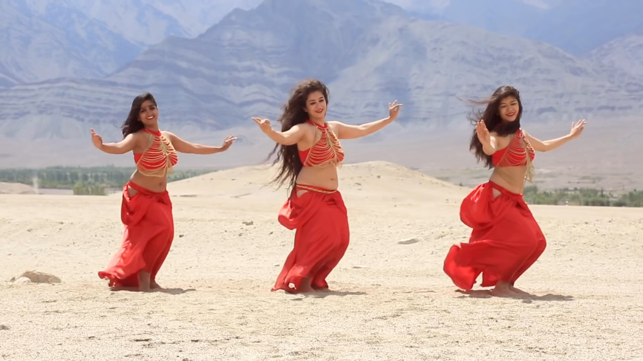 sexy belly dance.mkv_snapshot_00.48.048