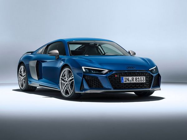 Автомобиль Audi R8 Автомобиль Audi R8
