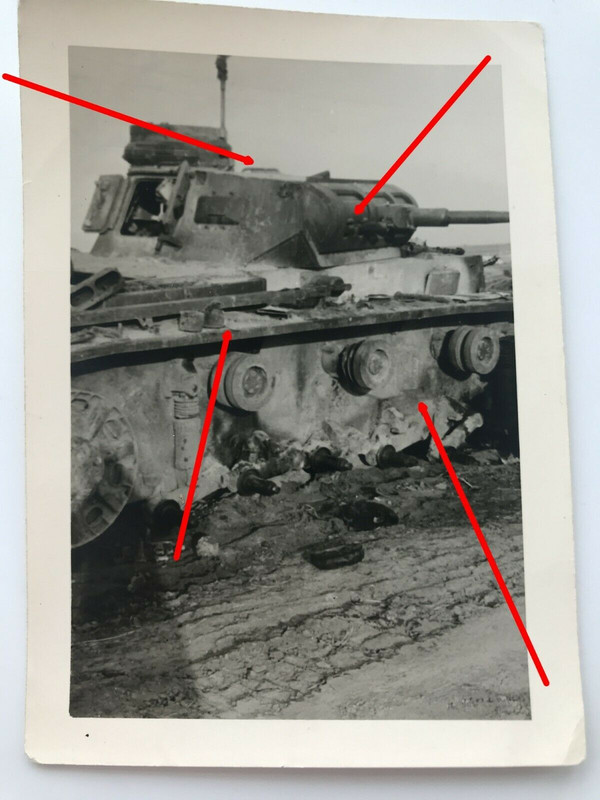Foto Russland, Panzer III abgeschossen einer von uns hat dran glauben müssen...