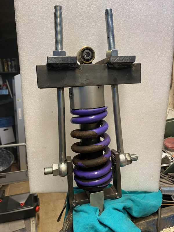 A1F69529-6739-4CB6-AAFF-5074B7F8DB2C