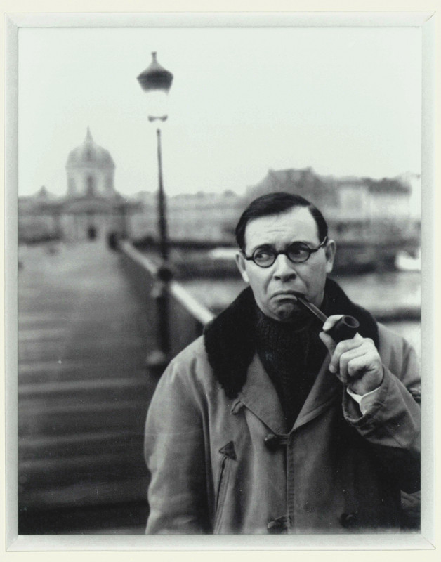 023-Olivier-Blanckart-Moi-en-Jean-Paul-Sartre-1999-Schwarz-wei-Fotografie-nach-Negativ-Polaroid-162