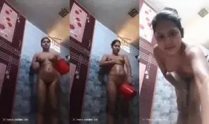 hot desi girlfriend taking bath full nude video