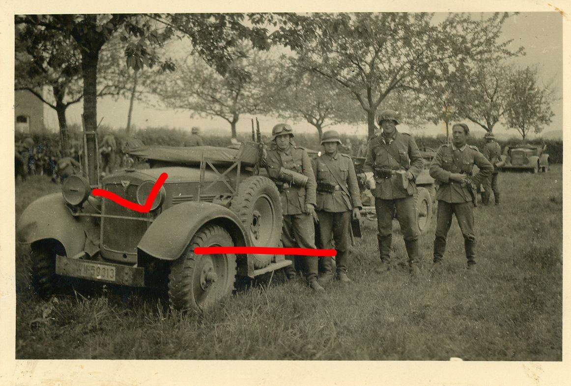 PKW Adler Auto Wagen Frankreich Kübelwagen Foto