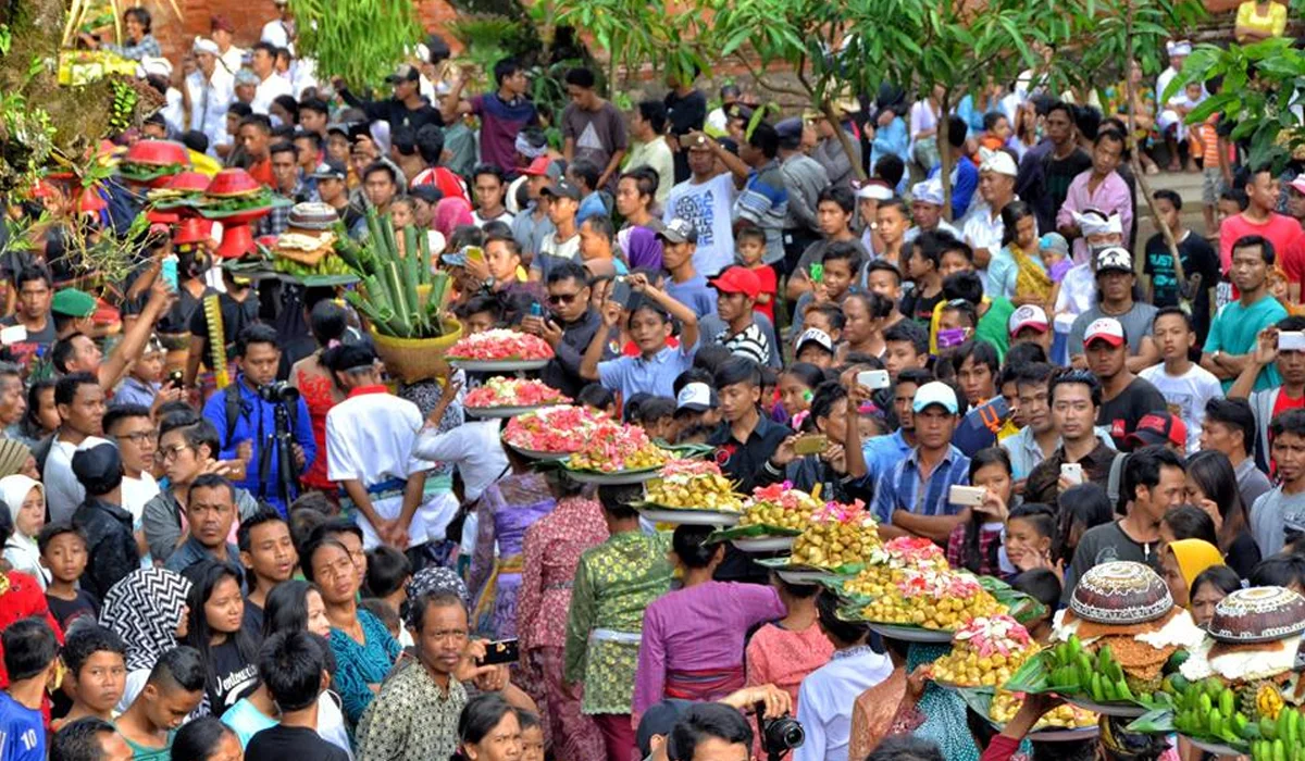Tradisi Unik Hari Raya Idul Fitri di Berbagai Daerah Indonesia