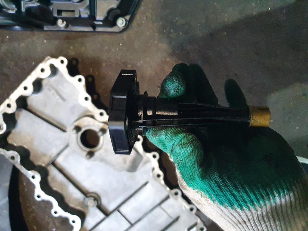 Датчик уровня масла