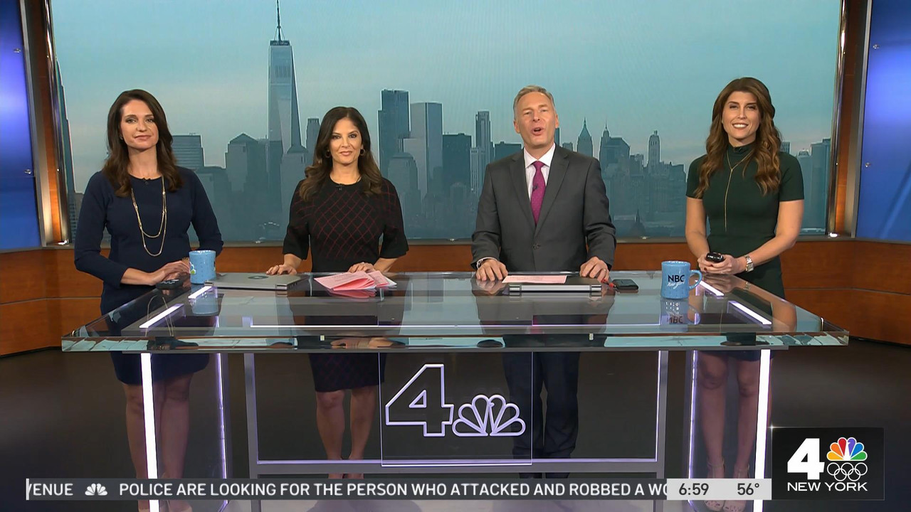 11.10 - 10.00.00 - Today in New York. Newsmagazine program offers a m....ts_snapshot_00.59.32_[2021.
