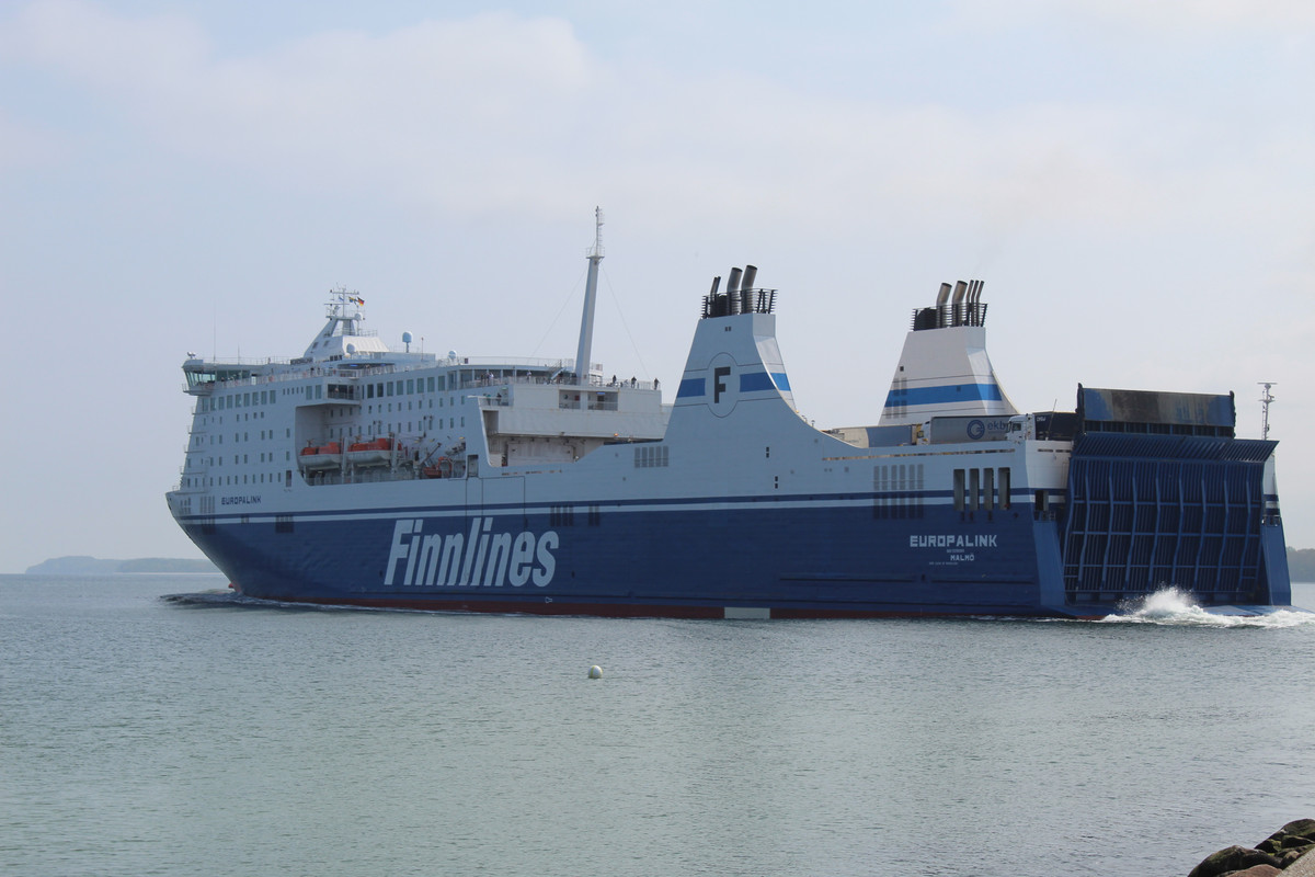 E1583F96-CD8A-4D6A-8618-EFCFFD5CAD94