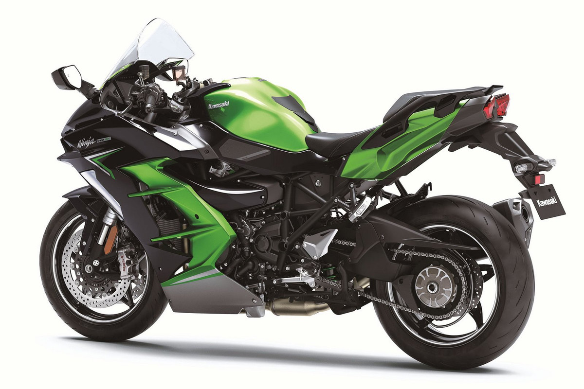 Заряженный гипербайк Kawasaki Ninja H2 SX SE 2022