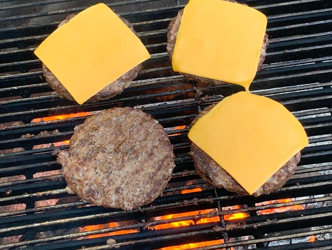 Cheese-burgers.jpg