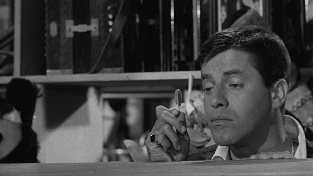 vlcsnap-2018-10-23-22h07m14s732