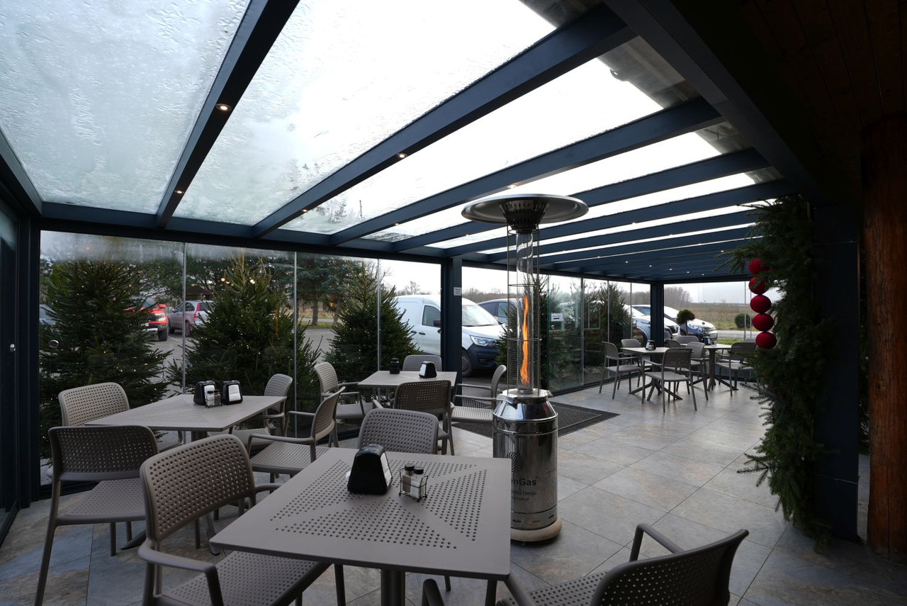Realizacja ogrodu zimowego dla restauracji 32