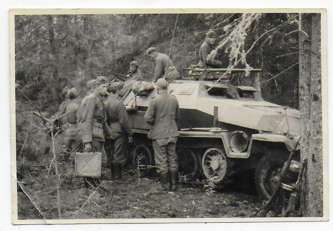 Wehrmacht mittl. Schützenpanzerwagen Sd.Kfz 251 Panzer Ostfront 