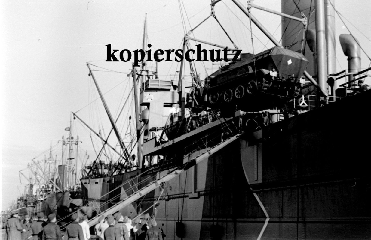 Flandern Schiff Tarn Verladung Schützen-Panzer S