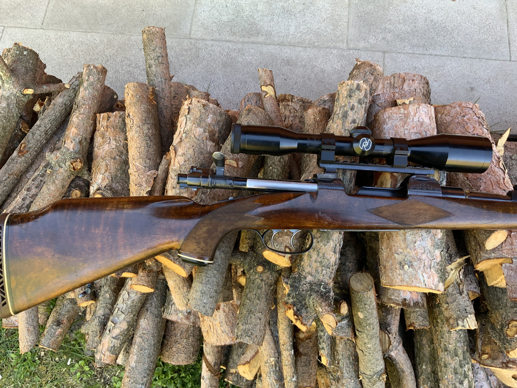 D4CB6F6D-C568-4014-BE6A-6CE8B0ADB26B