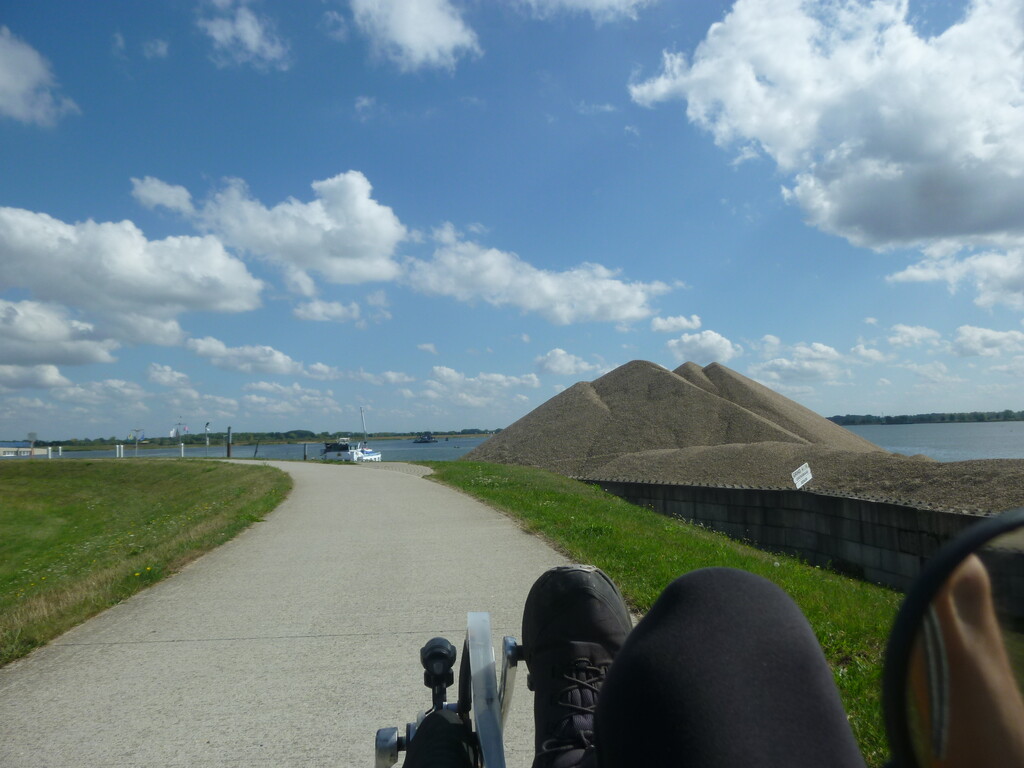 [Afbeelding: P1030690.jpg]