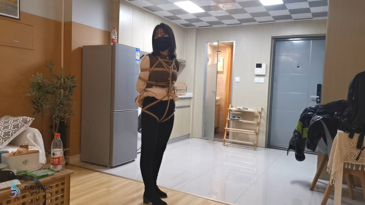 JS原创 背吊全身紧缚 凌熙.mp4_20210101_185347.846