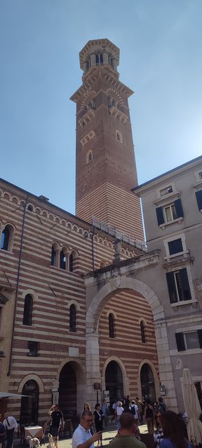Pizcas de arte en Venecia, Mantua, Verona, Padua y Florencia - Blogs de Italia - Mantua, La Cámara de los esposos, Verona y dormir en Florencia. (108)